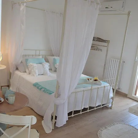 Vento D'amare Bed & Breakfast 3*